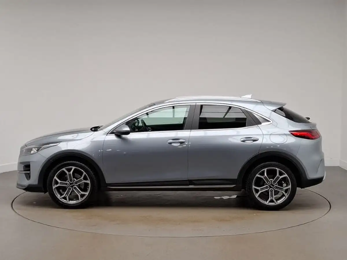 2022-kia-xceed-10-t-gdi-connect-big-3