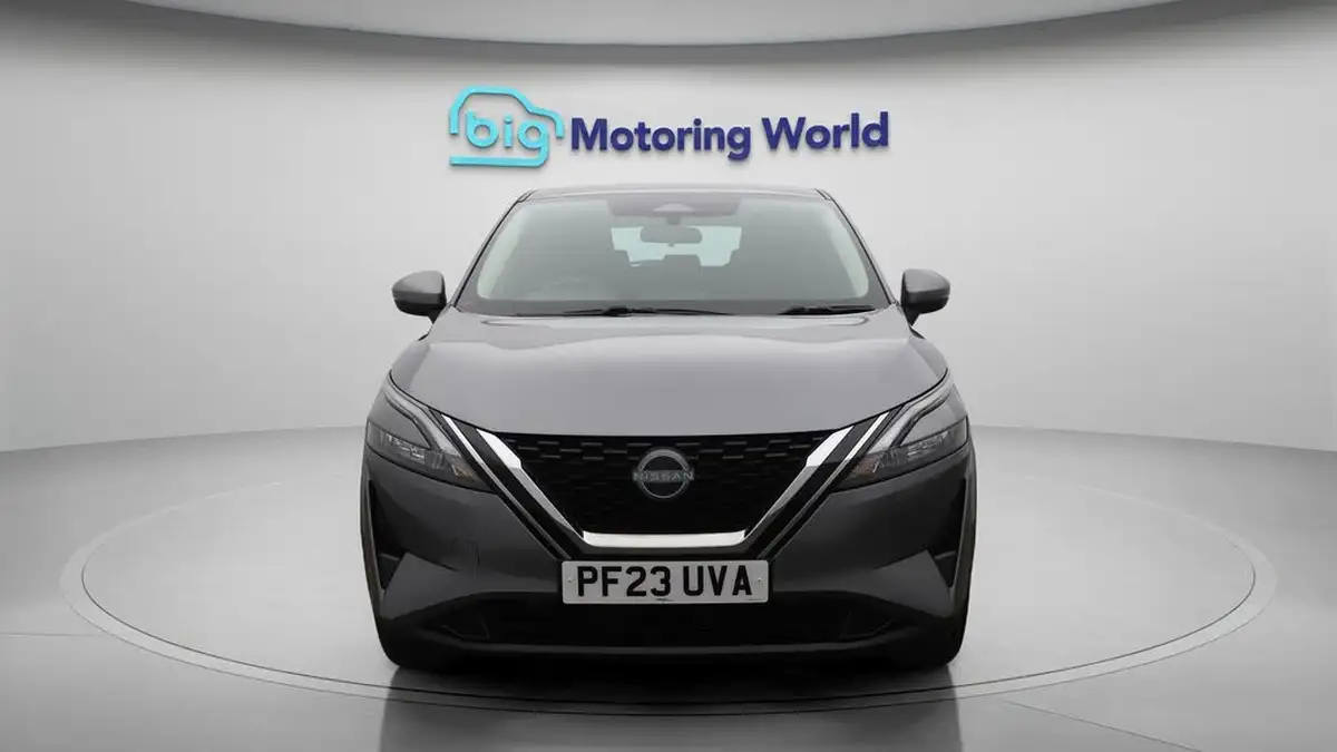 2023-nissan-qashqai-13-dig-t-acenta-premium-140ps-big-2