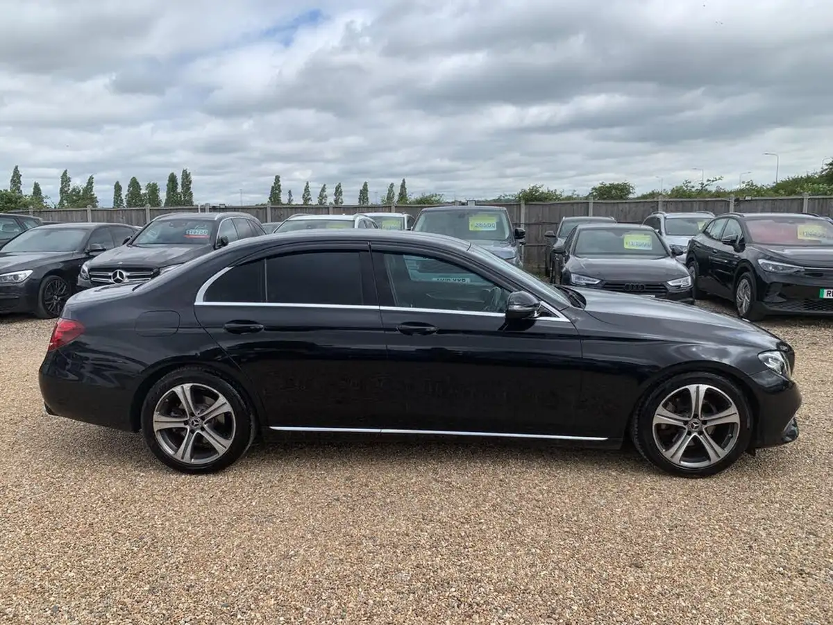 2019-mercedes-benz-e-class-20d-e220d-se-ss-saloon-4d-big-7