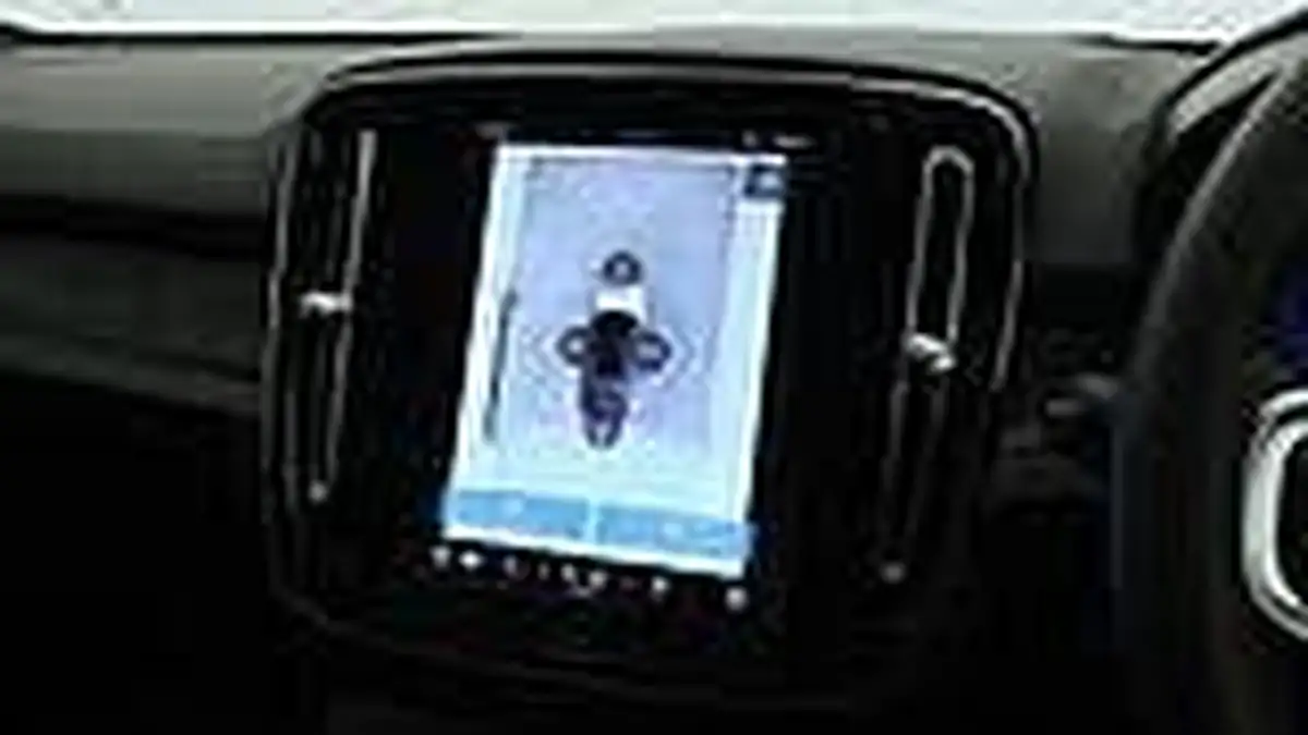 2022-volvo-c40-e-twin-recharge-pro-big-77