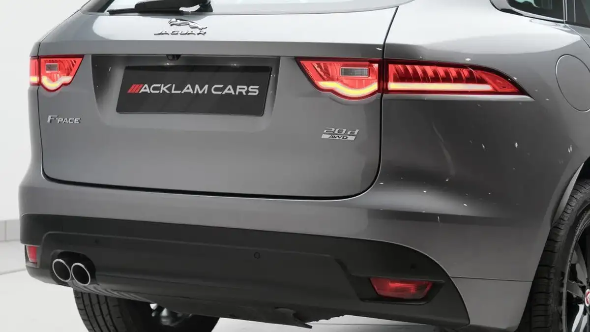 2019-jaguar-f-pace-20-i4d-chequered-flag-180ps-big-12