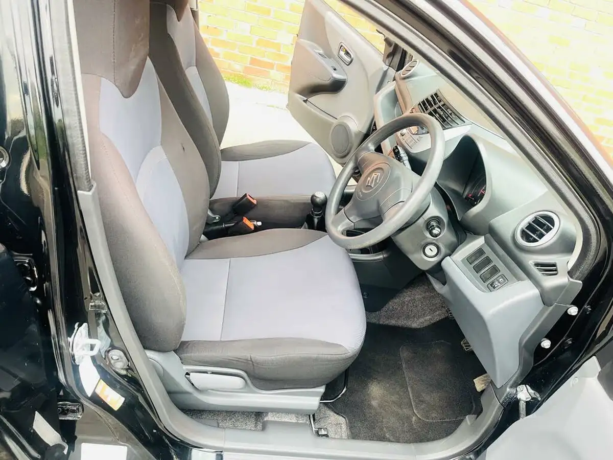 2012-suzuki-alto-10-sz-big-13