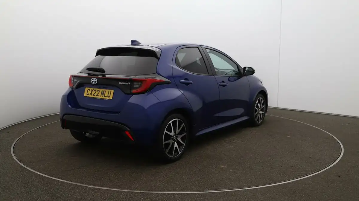 2022-toyota-yaris-15-vvt-i-dynamic-big-46