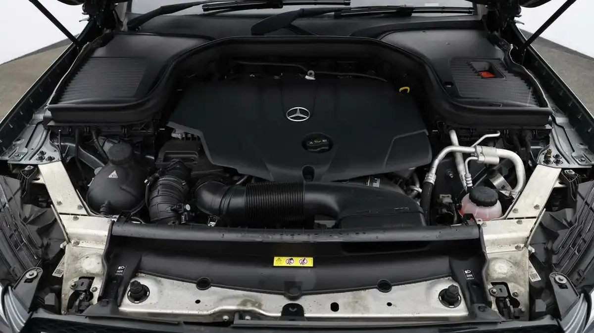 2018-mercedes-benz-glc-class-21d-glc220d-amg-line-premium-plusss-station-wagon-5d-big-18