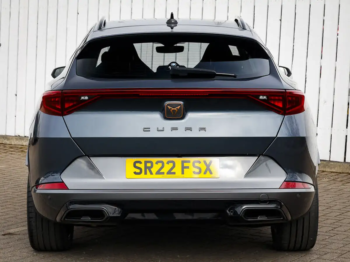 2022-cupra-formentor-14-e-hybrid-v2-big-7