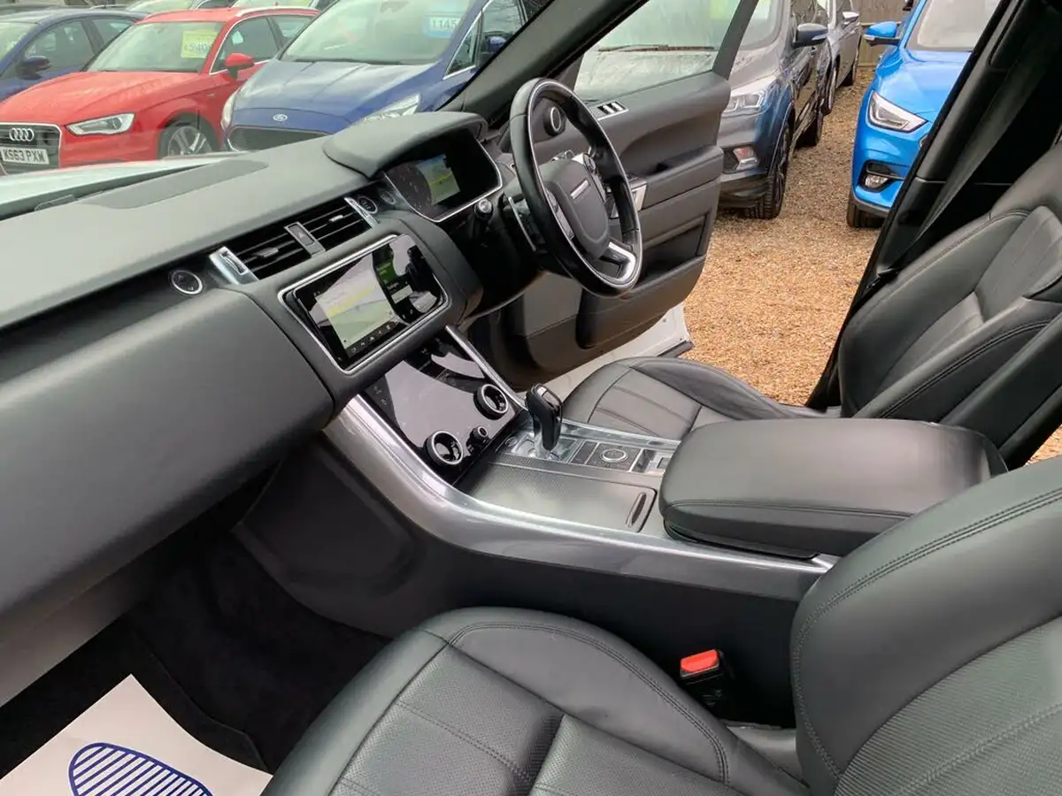 2019-land-rover-range-rover-sport-30-sdv6-hse-dynamic-big-40