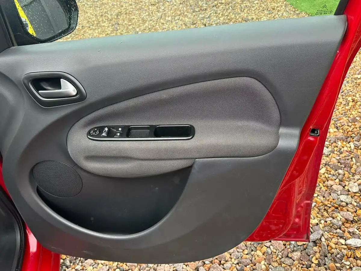 2014-citroen-c3-picasso-14-selection-big-41