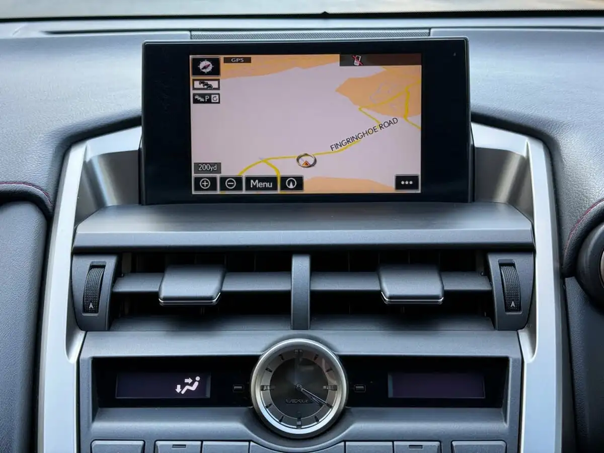 2015-lexus-nx-300h-25-f-sport-197bhp-big-8