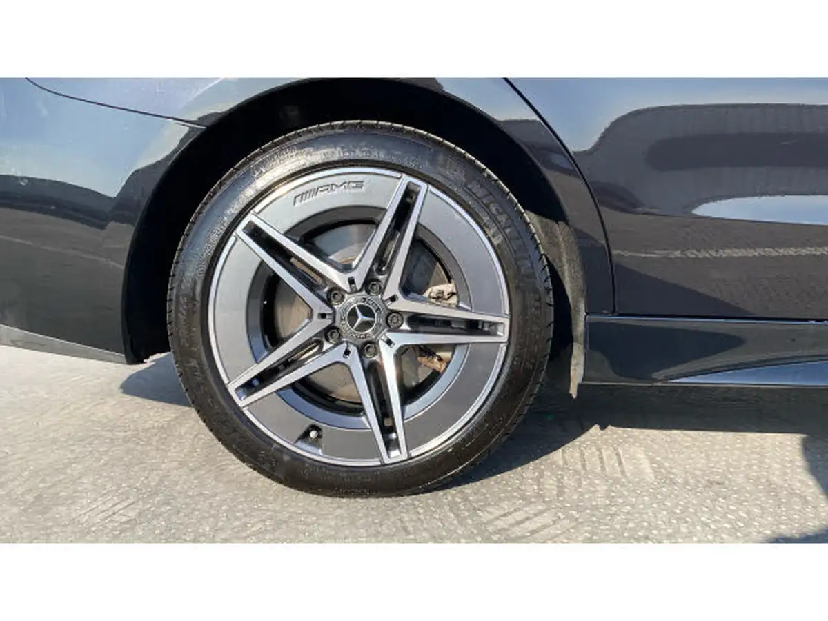 2024-mercedes-benz-c-class-20-c300e-amg-line-big-6