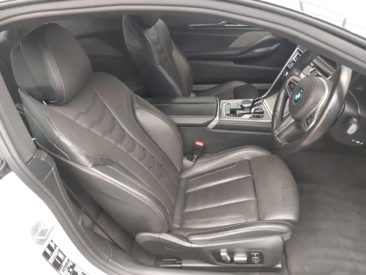 2021-bmw-8-series-30-840i-m-sport-coupe-2d-big-10