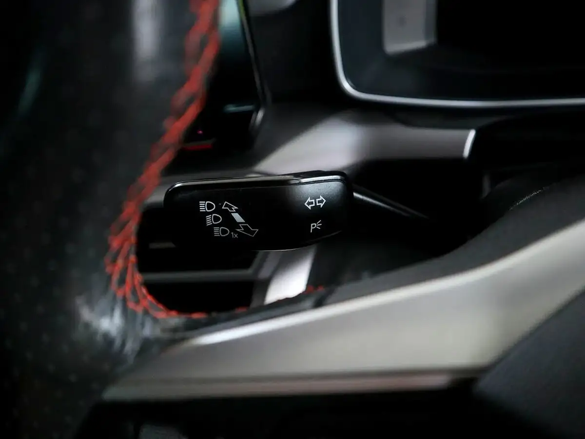 2021-seat-leon-15-tsi-evo-fr-150ps-estate-big-25