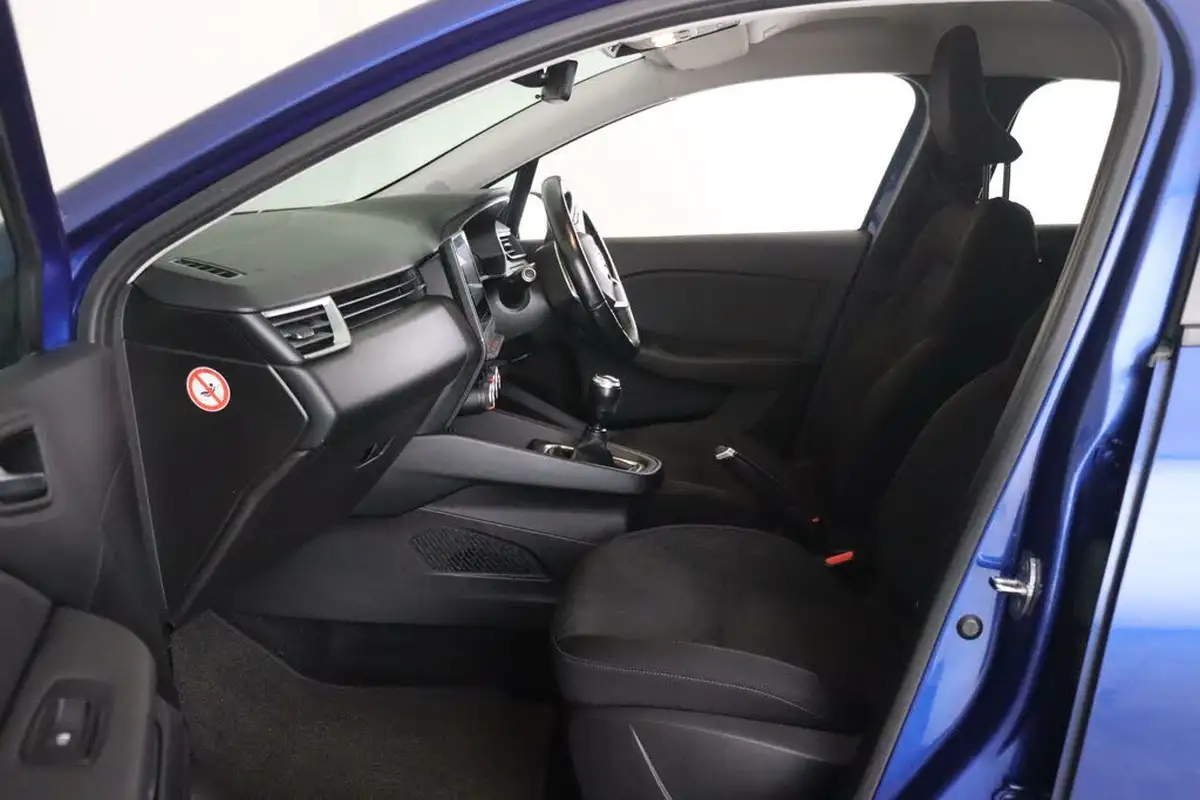 2019-renault-clio-10-sce-iconic-big-9