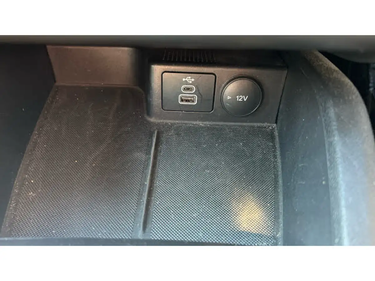 2024-ford-focus-10t-st-line-155ps-hatchback-powershift-big-27