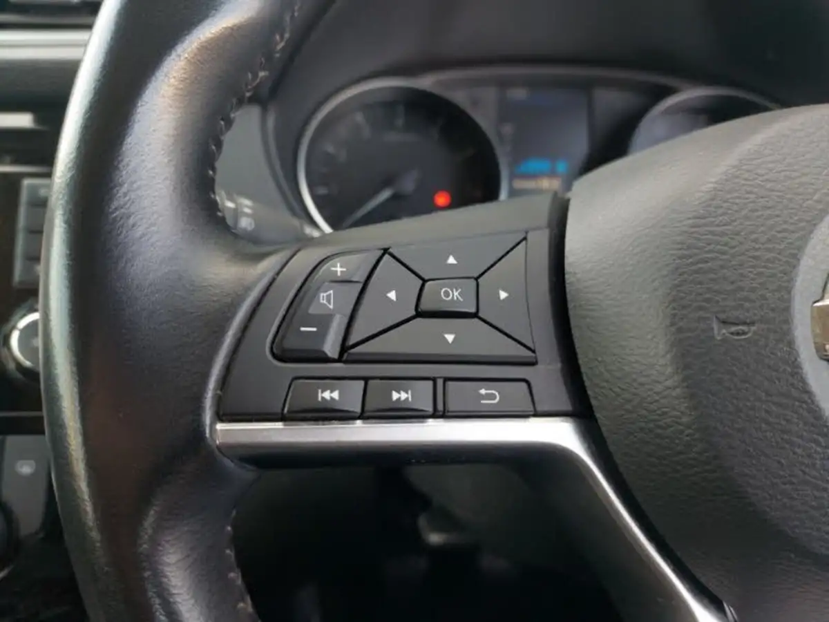 2018-nissan-qashqai-13-dig-t-acenta-premium-160ps-big-16