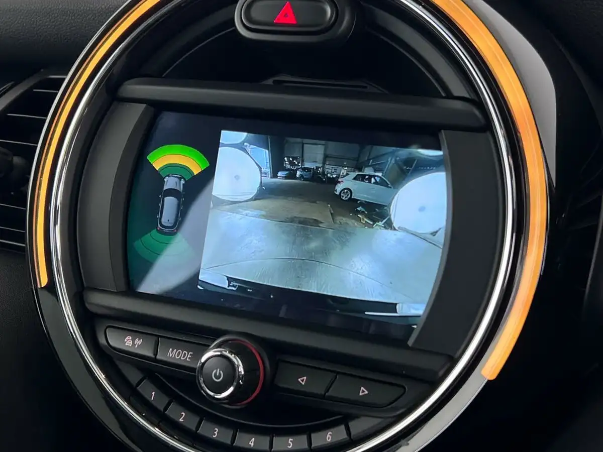 2020-mini-cooper-15-cooper-exclusive-hatchback-5d-auto-big-29
