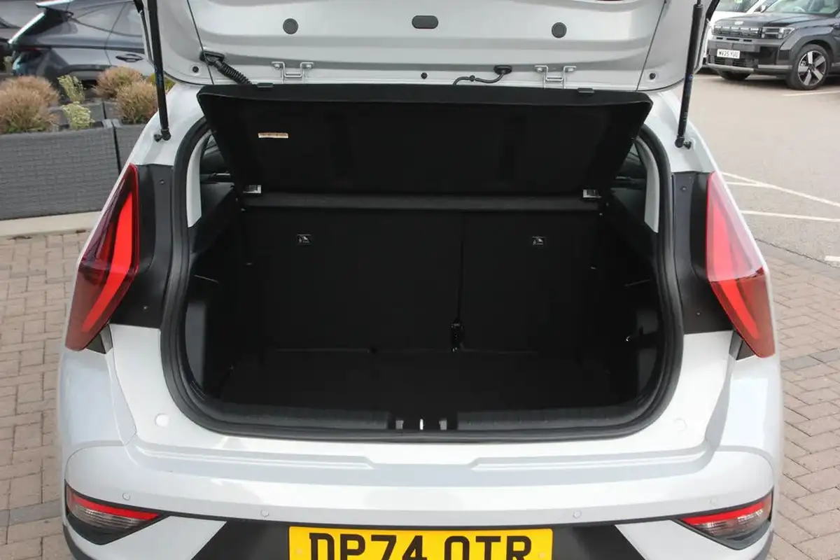 2024-hyundai-bayon-10-t-gdi-advance-big-12