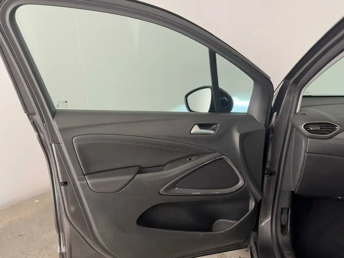 2021-vauxhall-crossland-12-elite-nav-130ps-auto-big-8