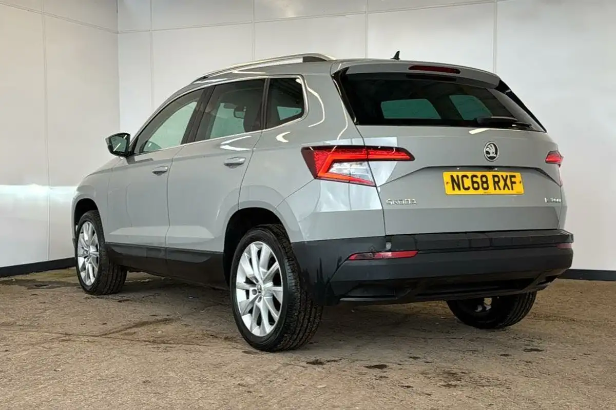 2019-skoda-karoq-16tdi-se-l-dsg-big-1