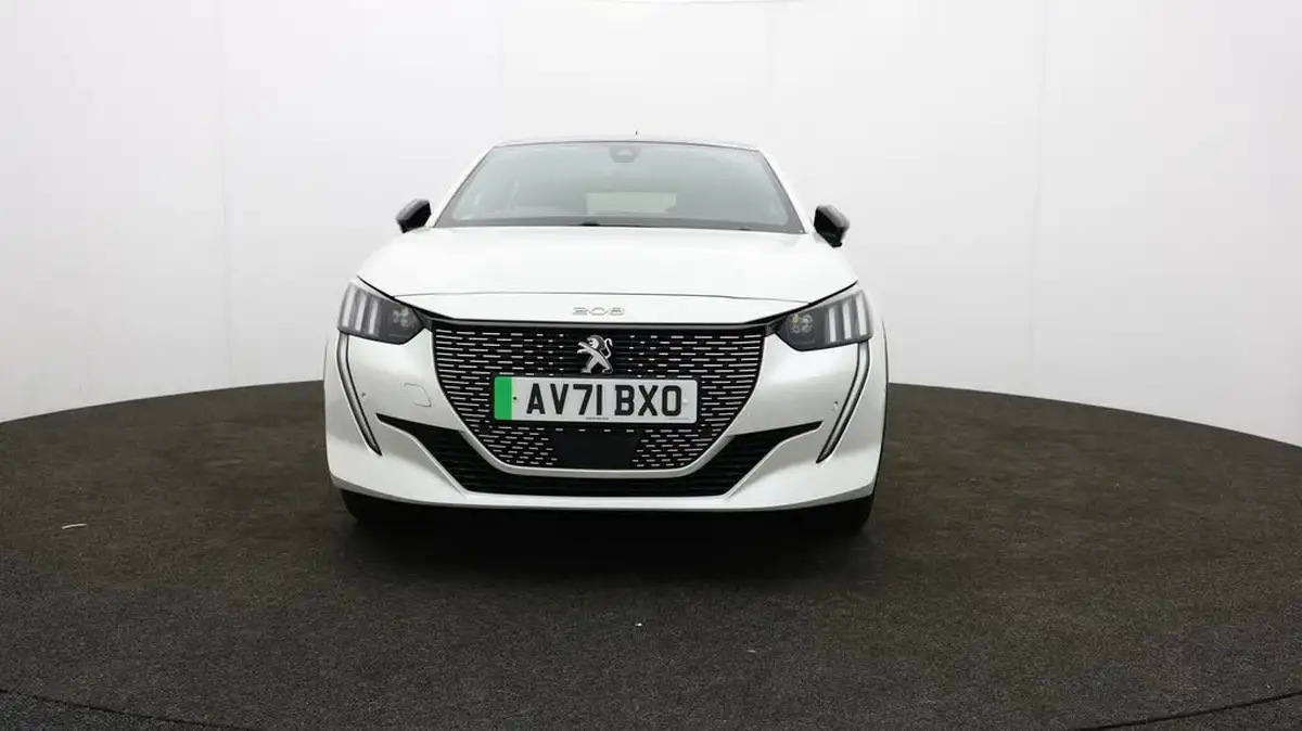 2021-peugeot-208-e-gt-premium-big-48