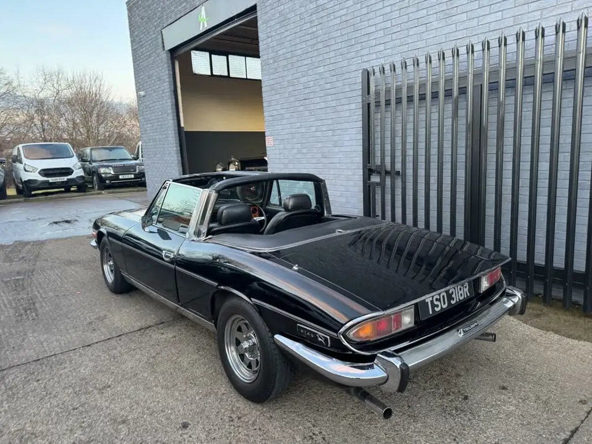 1977-triumph-stag-30-big-3