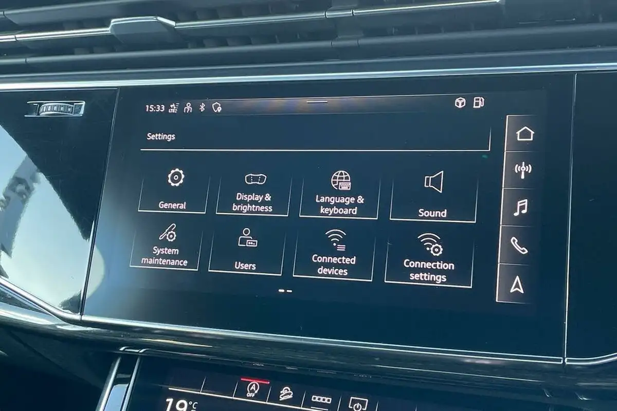 2020-audi-q7-30-50-tdi-black-edition-big-13