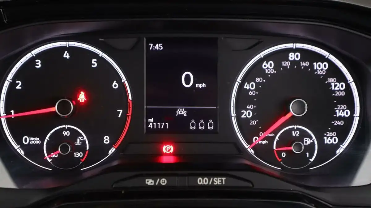 2020-volkswagen-polo-10-tsi-match-big-10