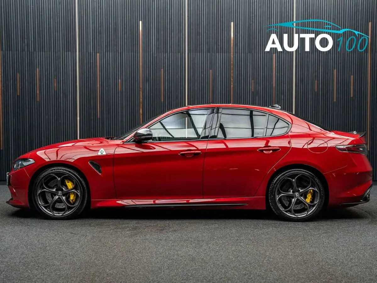 2022-alfa-romeo-giulia-29-biturbo-quadrifoglio-big-12