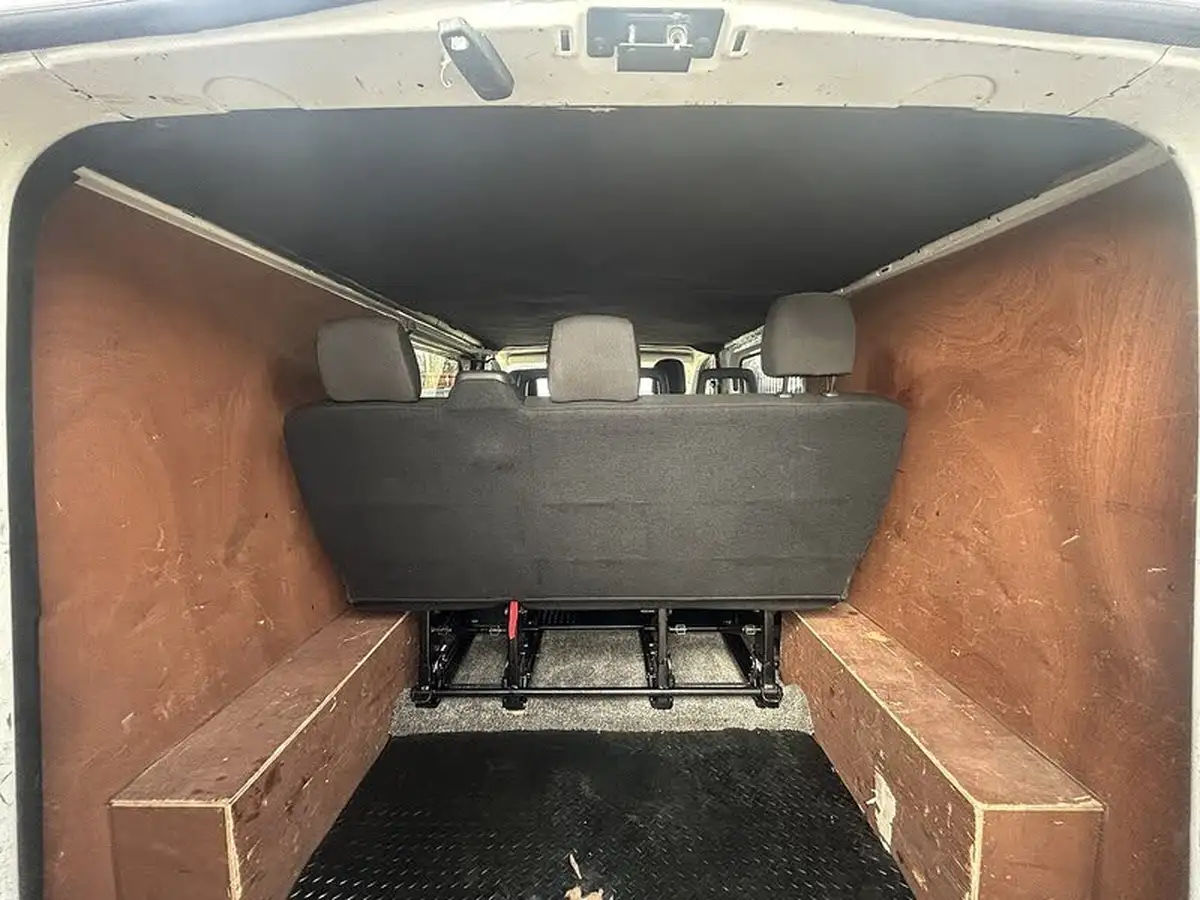 2018-vauxhall-vivaro-16cdti-sportive-2900-l2h1-120pseu6-panel-big-17