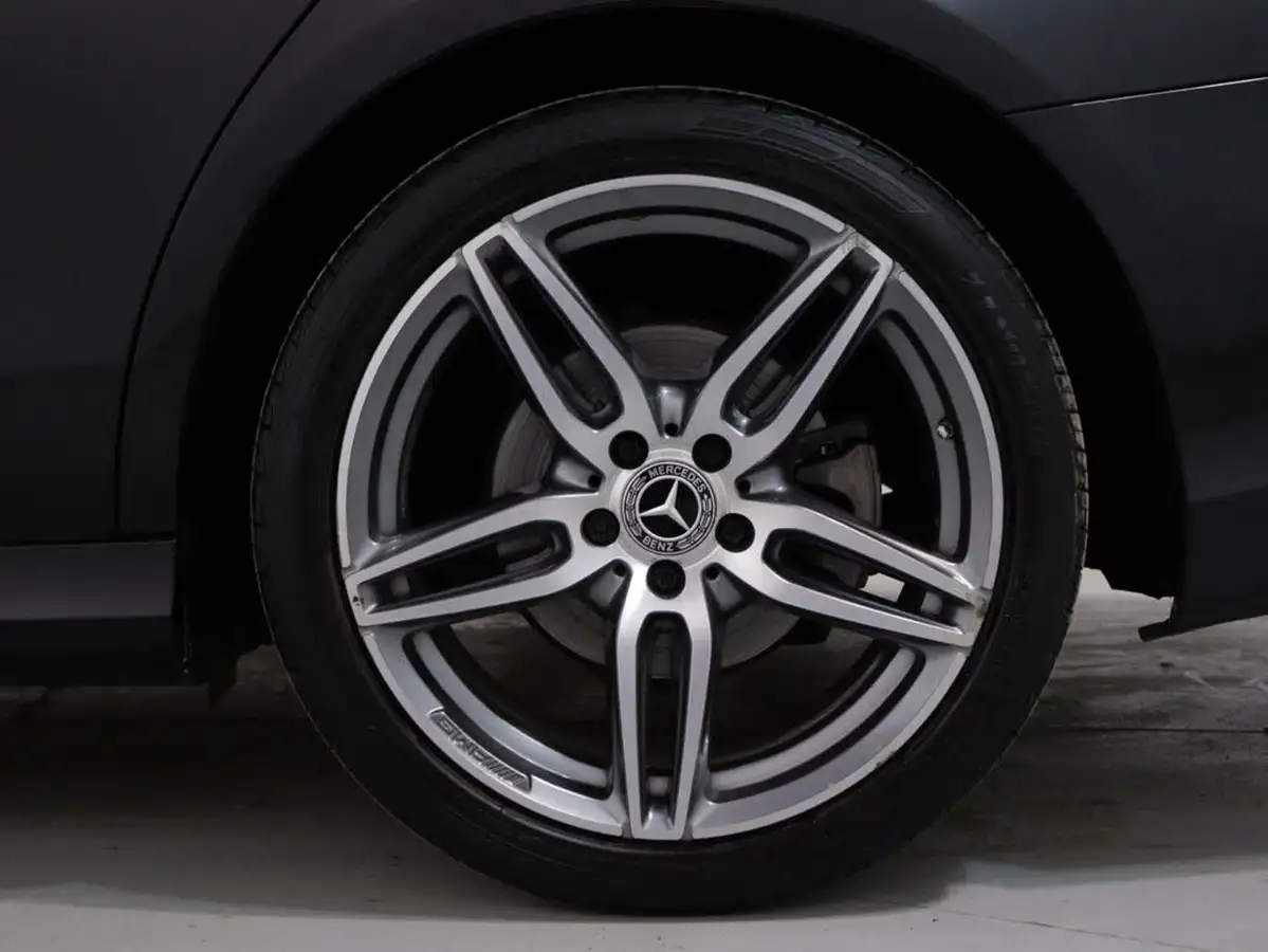 2019-mercedes-benz-e-class-20d-e220d-amg-line-saloon-4d-plus-big-11
