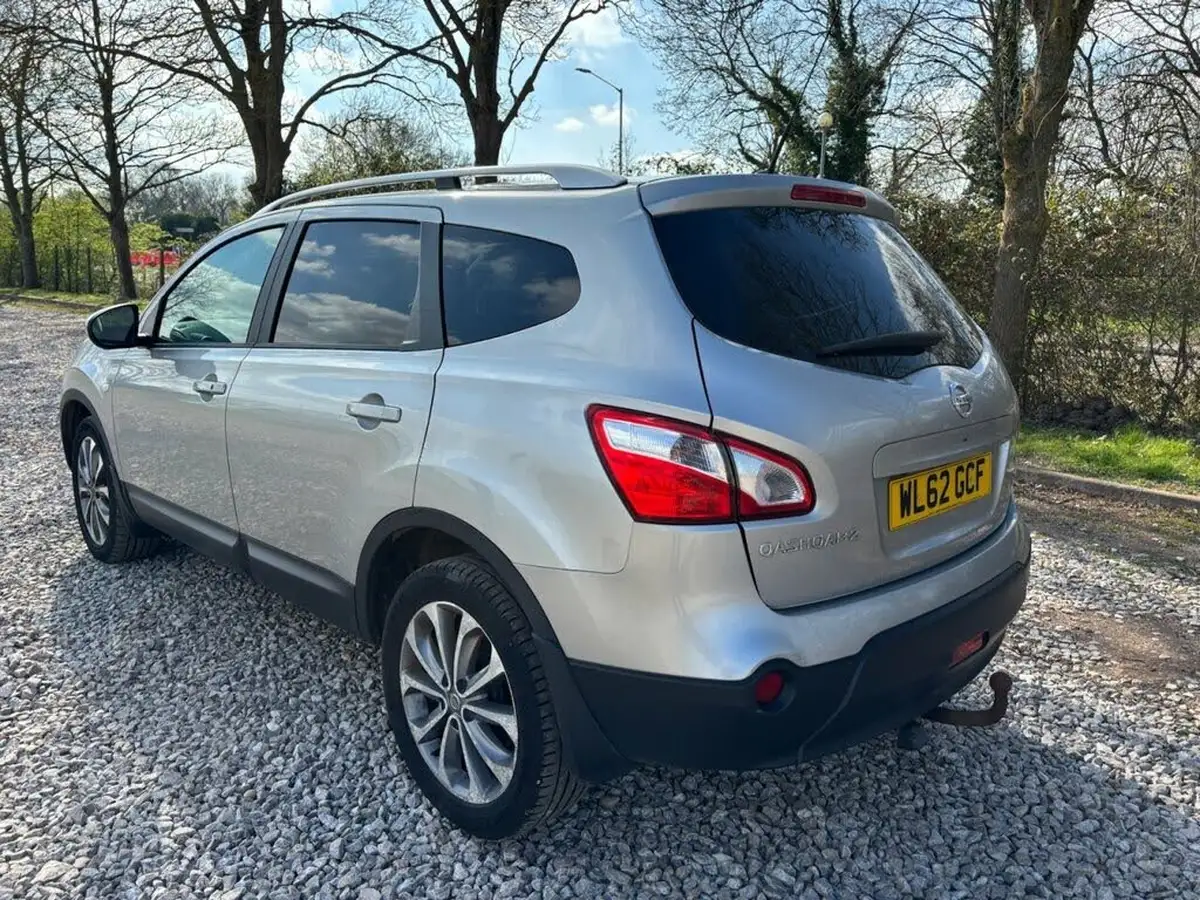2013-nissan-qashqai2-20td-tekna-big-6