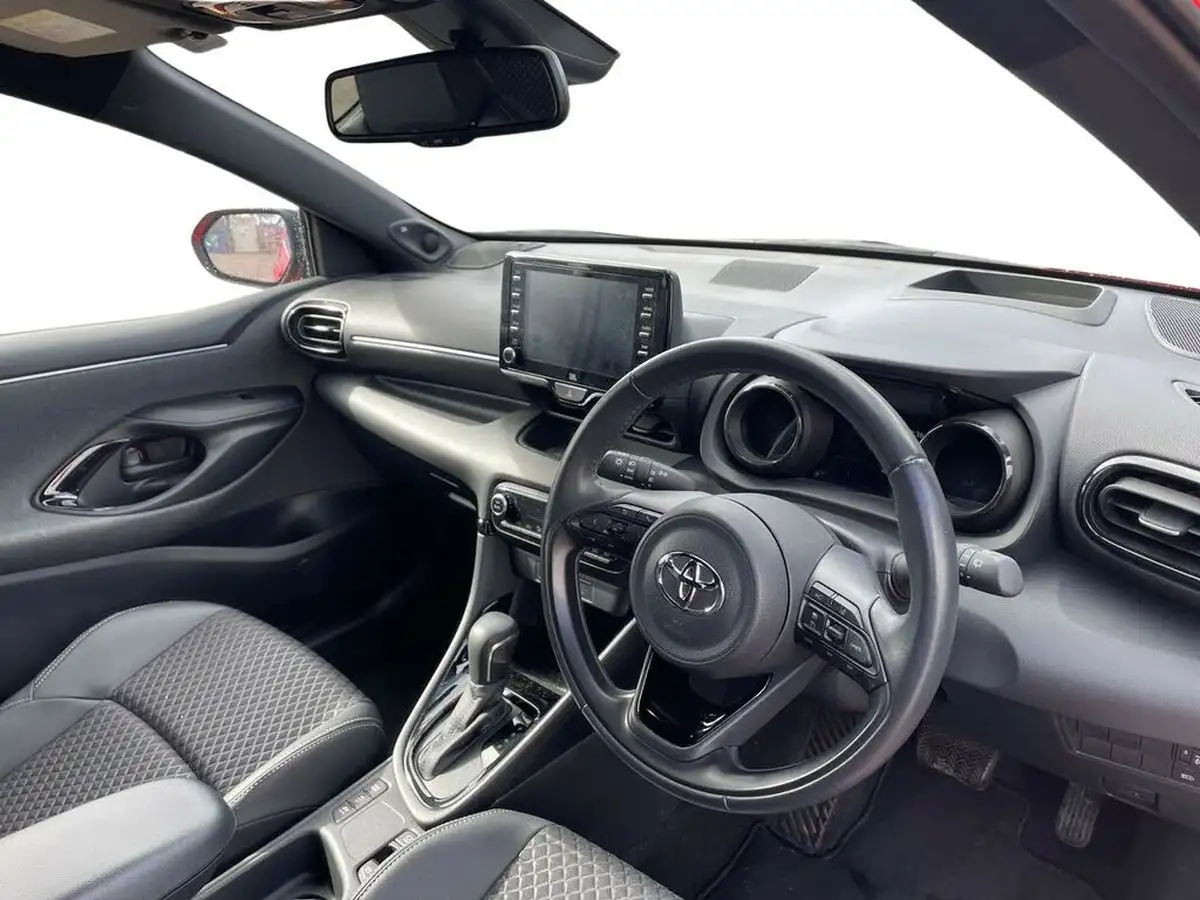 2022-toyota-yaris-15-vvt-i-launch-edition-big-14