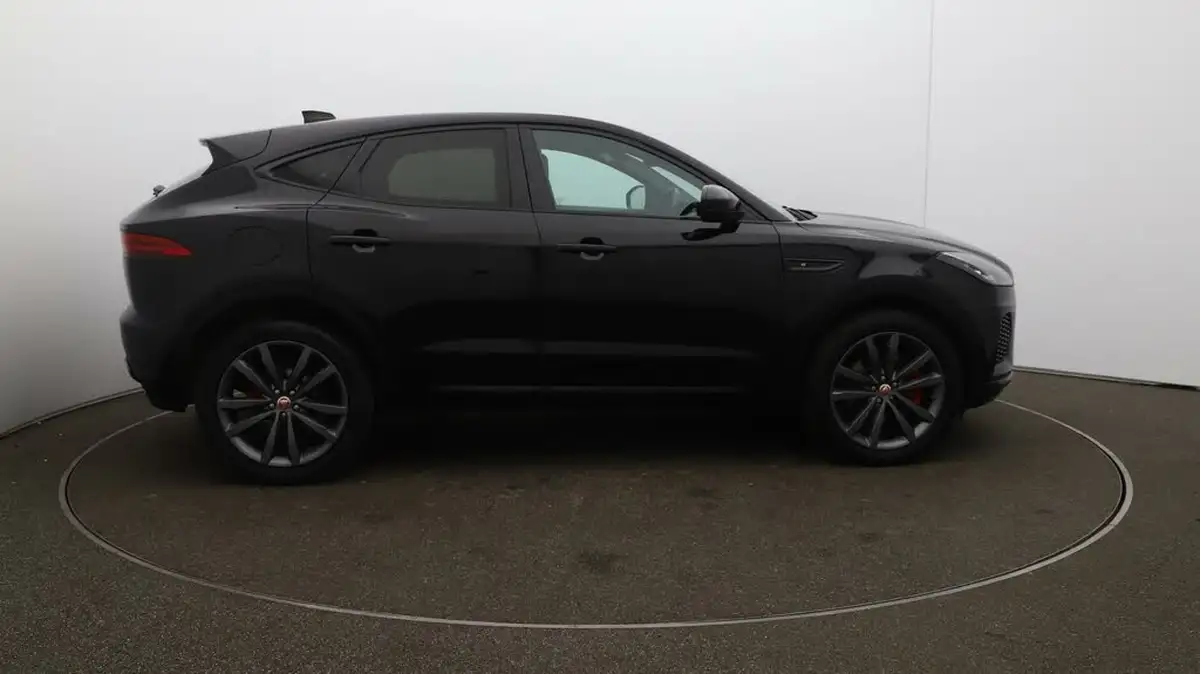 2019-jaguar-e-pace-20-i4d-r-dynamic-s-150ps-awd-auto-big-8
