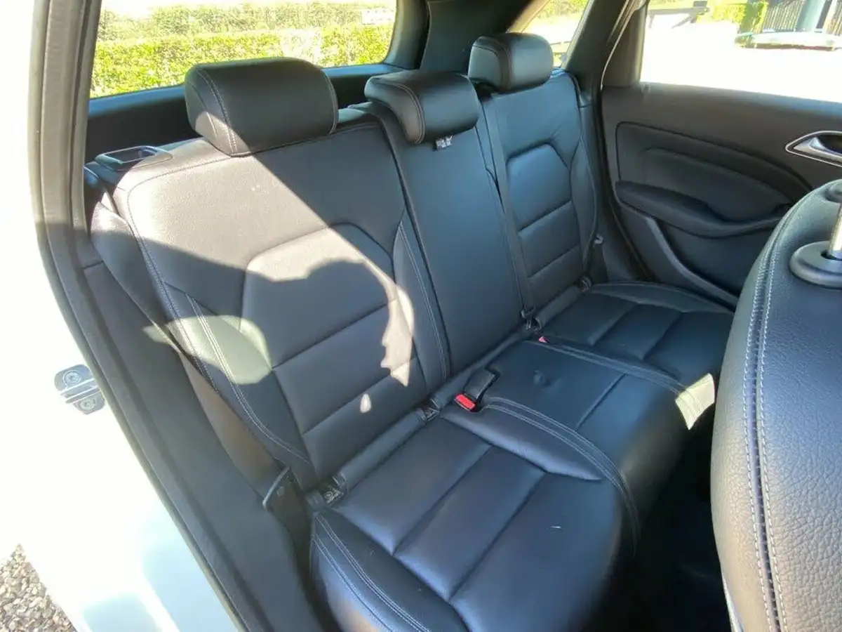2018-mercedes-benz-b-class-16-b180-exclusive-edition-ss-big-24
