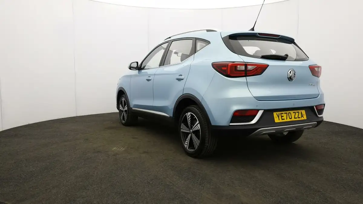 2020-mg-zs-suv-e-exclusive-ev-big-35
