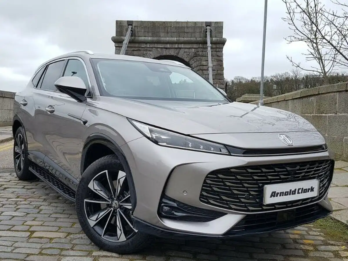 2024-mg-hs-15t-gdi-trophy-273ps-plug-in-hybrid-1496cc-auto-big-0