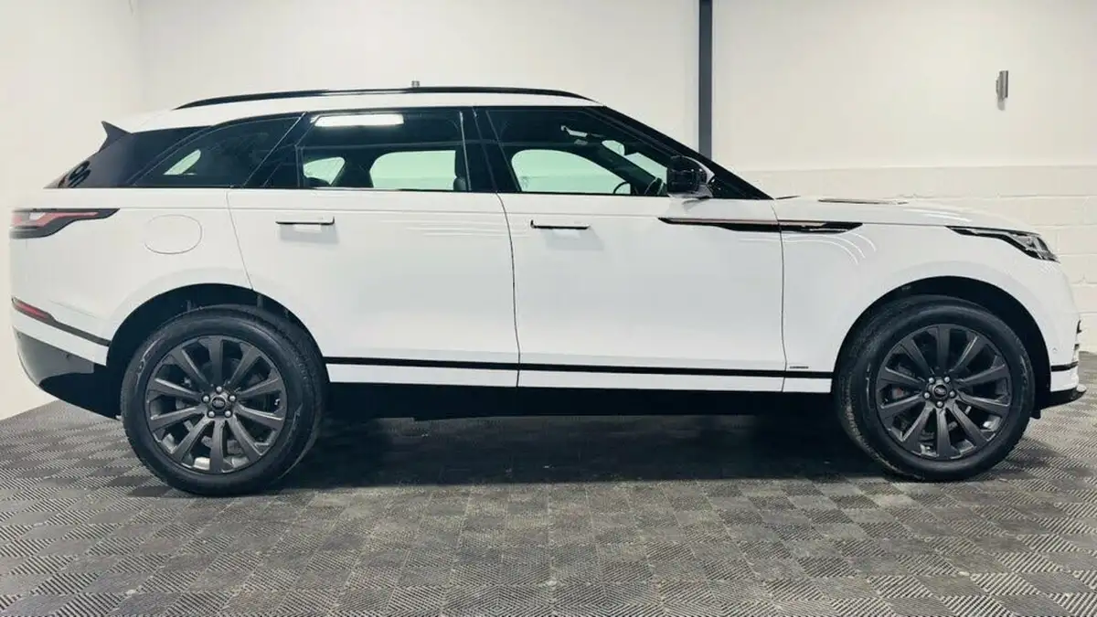 2018-land-rover-range-rover-velar-20-d180-r-dynamic-se-big-11