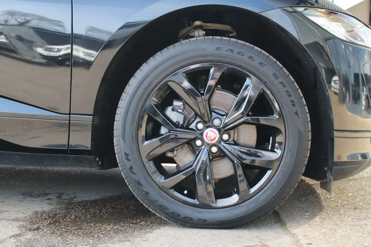 2021-jaguar-i-pace-ev400-hse-black-big-29