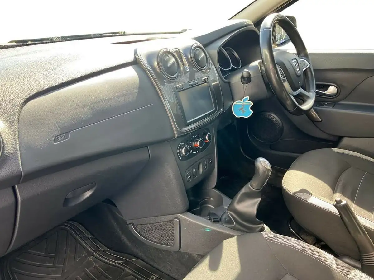 2017-dacia-sandero-stepway-09-tce-laureate-big-5