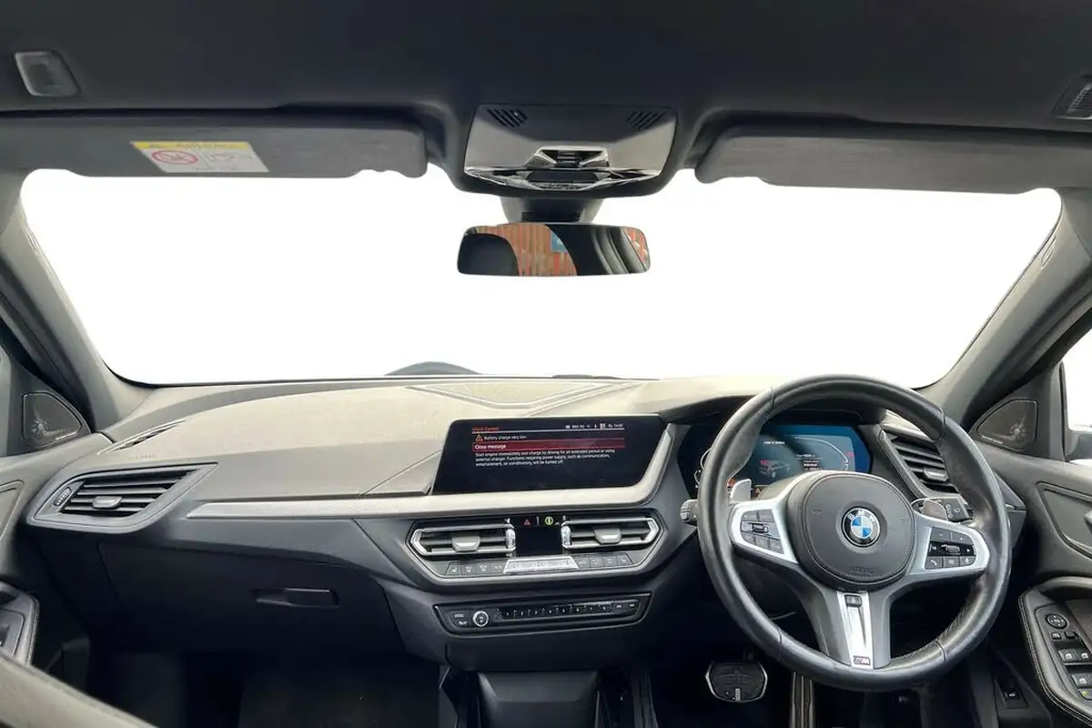 2022-bmw-1-series-20-m135i-xdrive-big-5