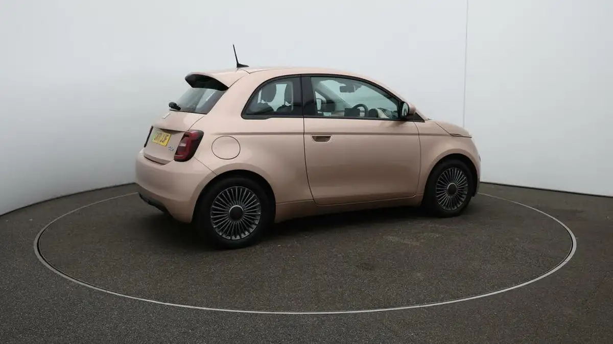 2021-fiat-500-e-icon-big-41