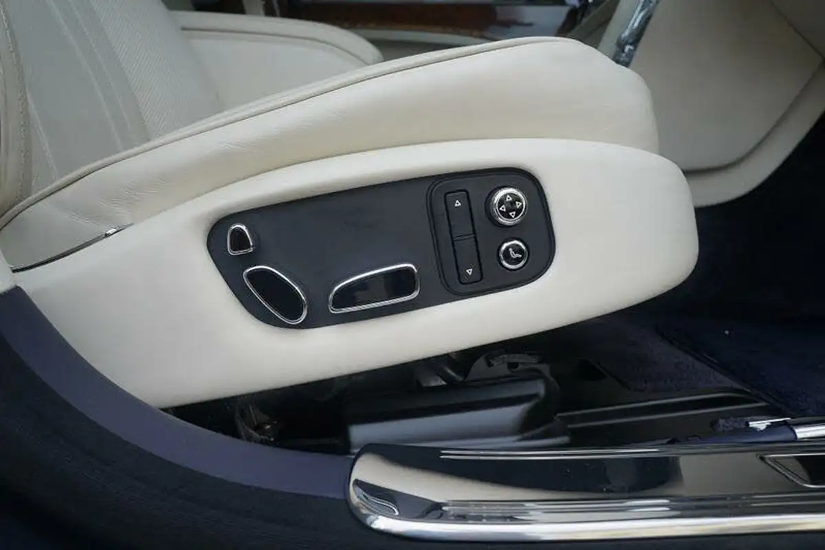 2019-bentley-mulsanne-big-13