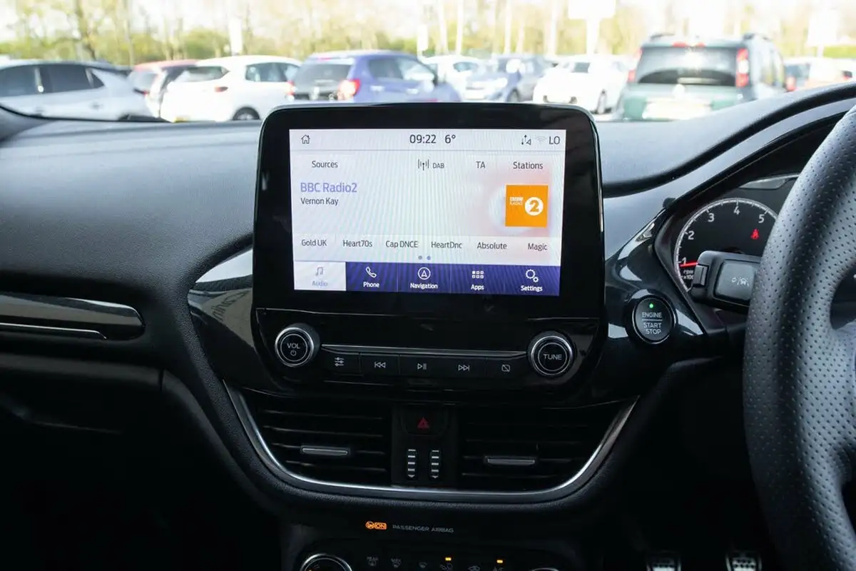 2020-ford-fiesta-15t-st-3-5d-big-22
