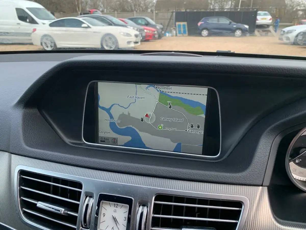 2014-mercedes-benz-e-class-20-e250-se-estate-5d-big-15