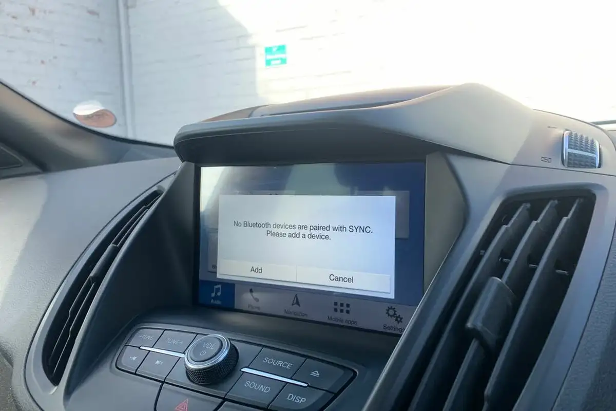 2018-ford-kuga-15tdci-st-line-x-big-18