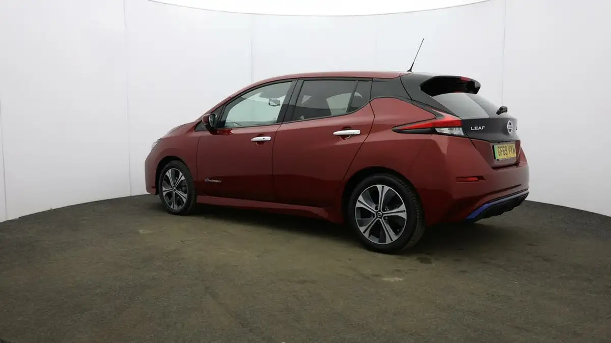 2019-nissan-leaf-e-n-connecta-big-4