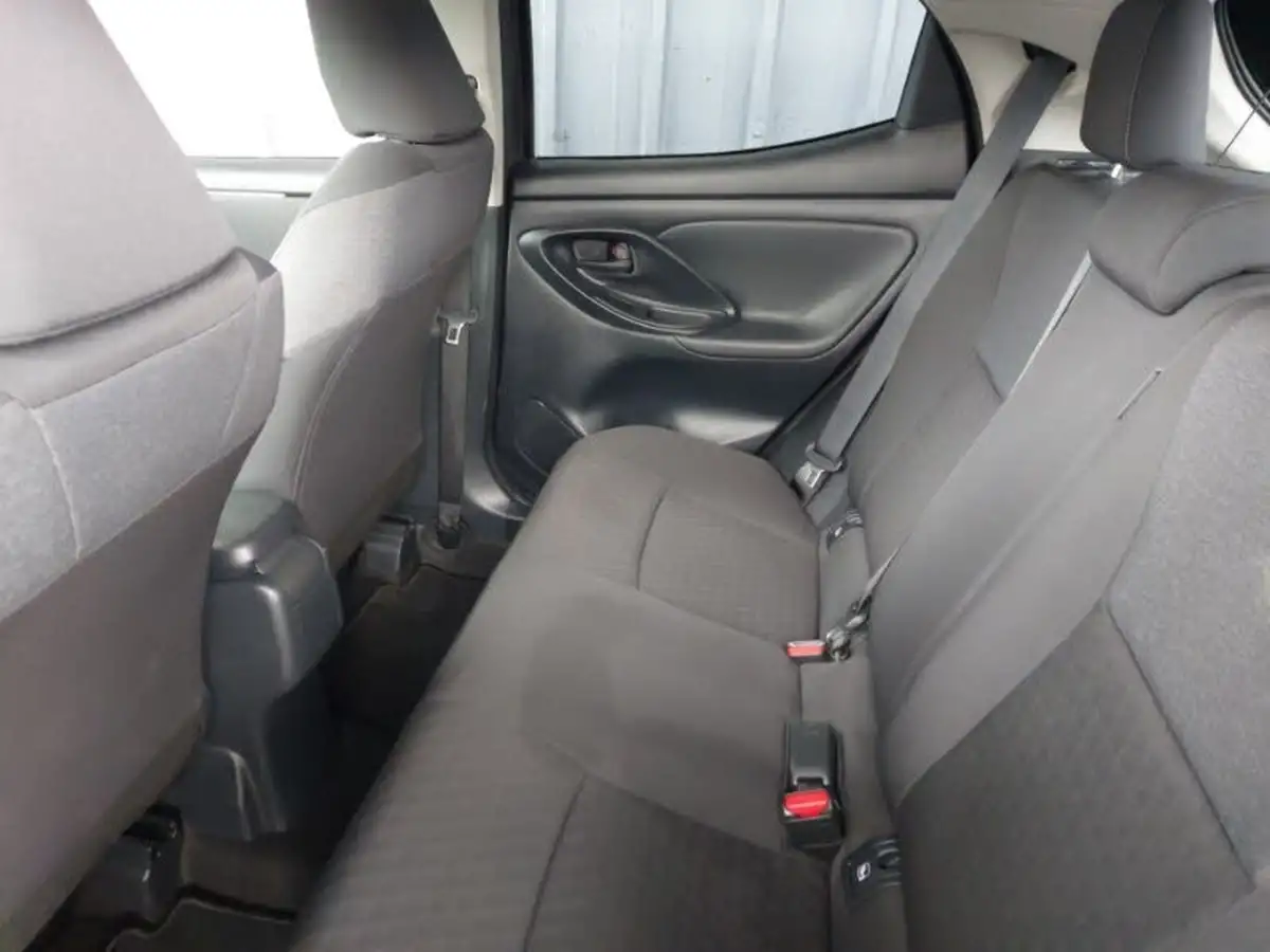 2022-toyota-yaris-15-vvt-i-design-big-5