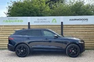 2024-jaguar-f-pace-20-d200-r-dynamic-se-black-small-1