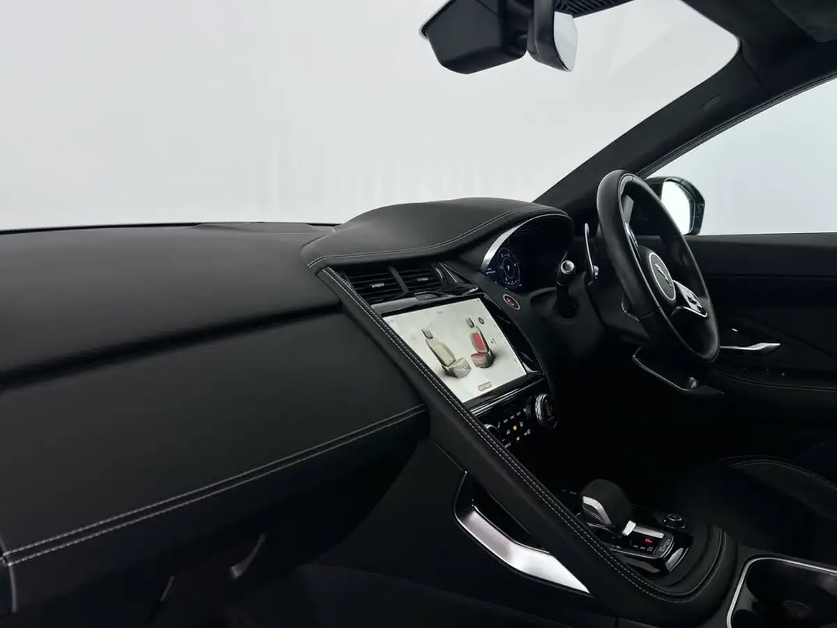 2021-jaguar-e-pace-20-d200-r-dynamic-se-big-13