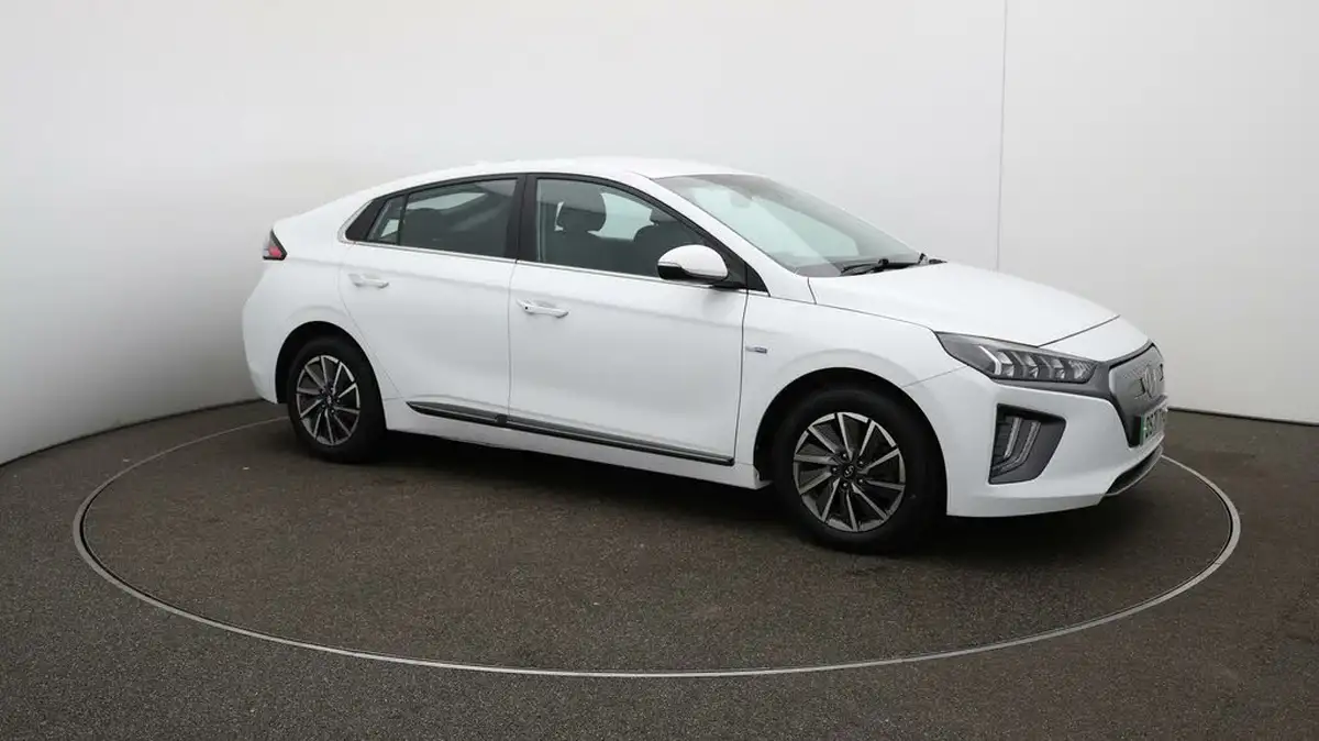 2022-hyundai-ioniq-e-premium-electric-big-40