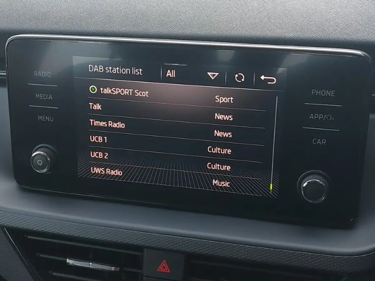2022-skoda-scala-10-tsi-se-95ps-big-9